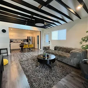 Holiday home Memorable Renovated 1br Unit By The Pool, Los Angeles
